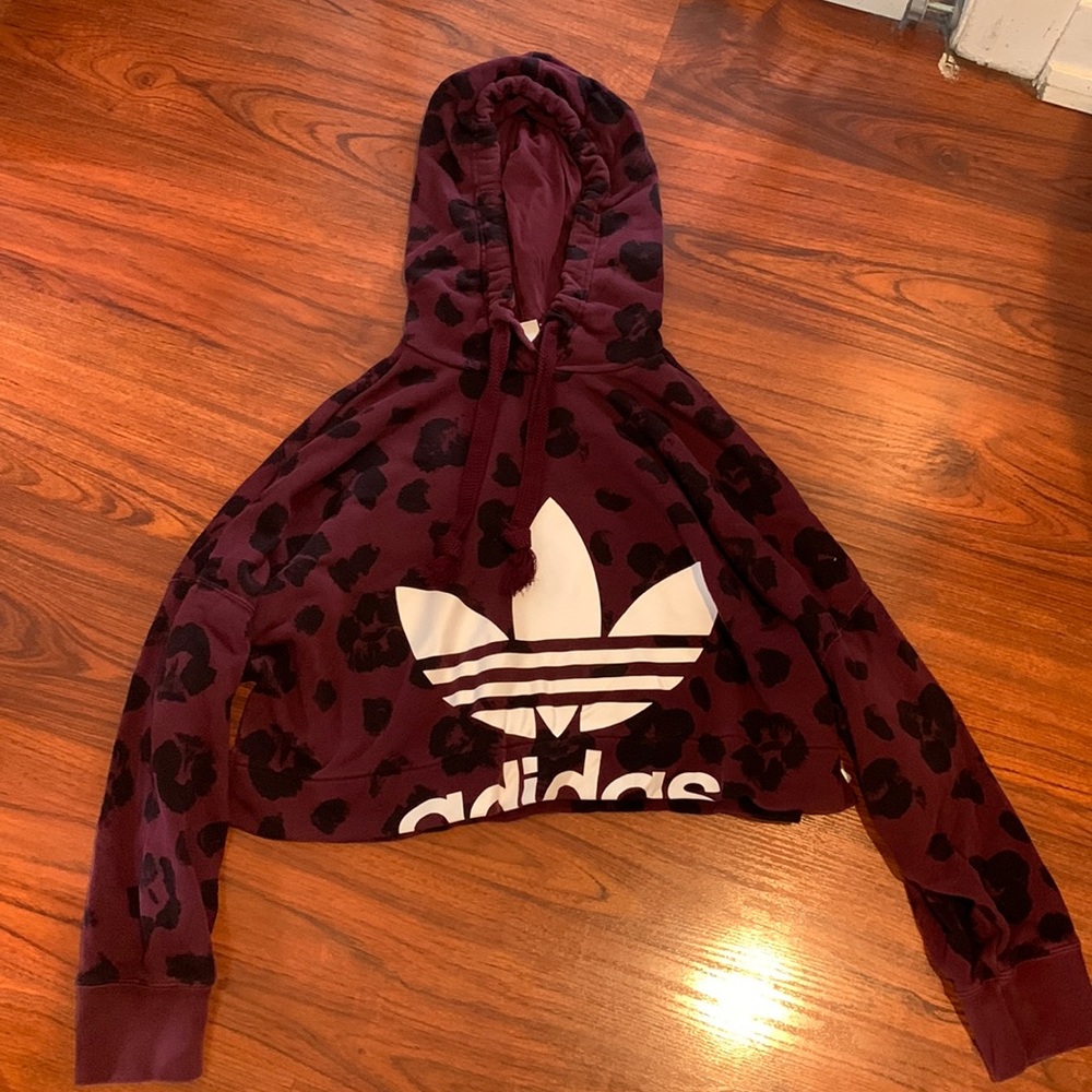 Adidas logo cropped hooded sweatshirt- size small